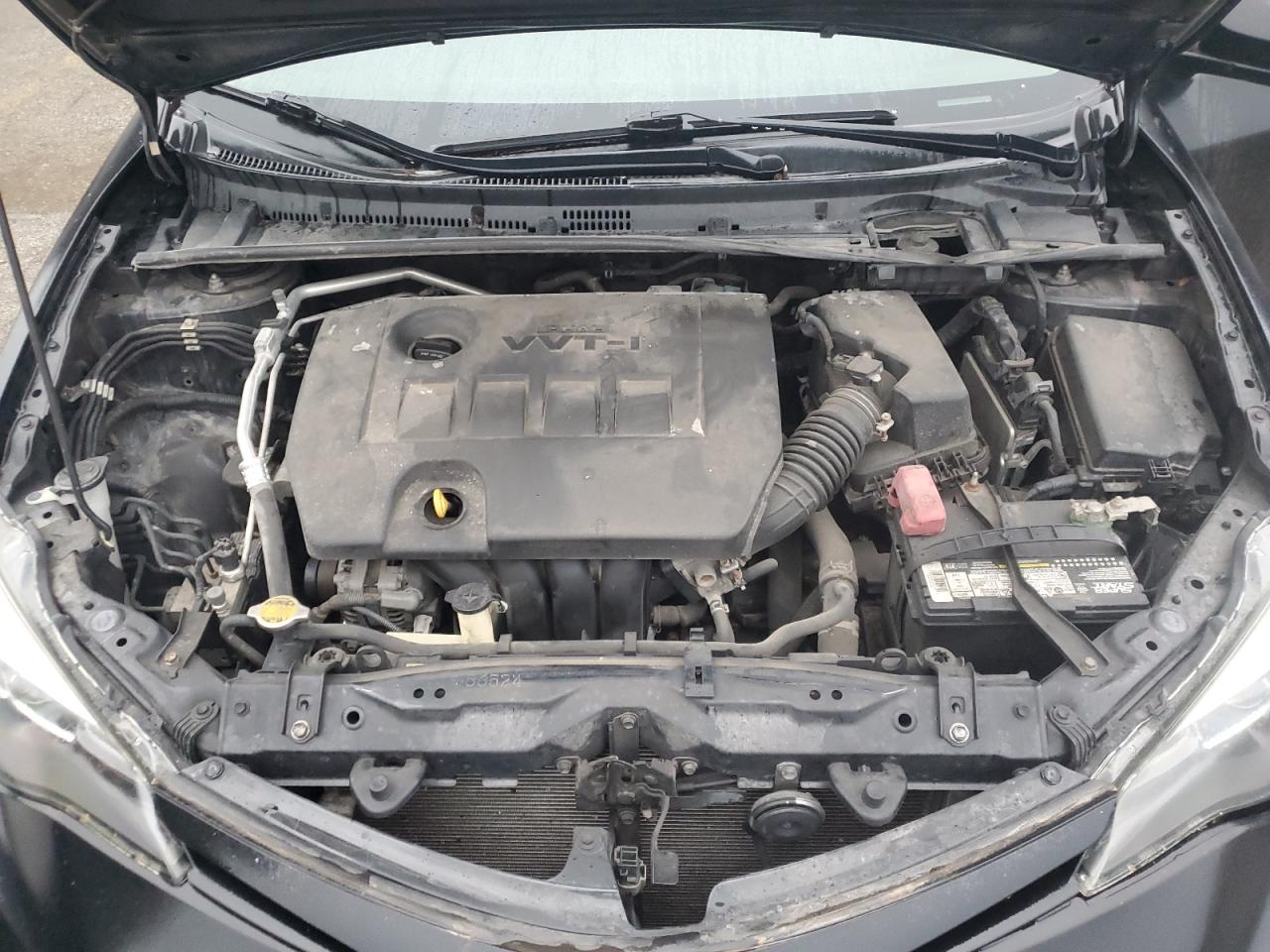 Toyota Corolla L Image 12