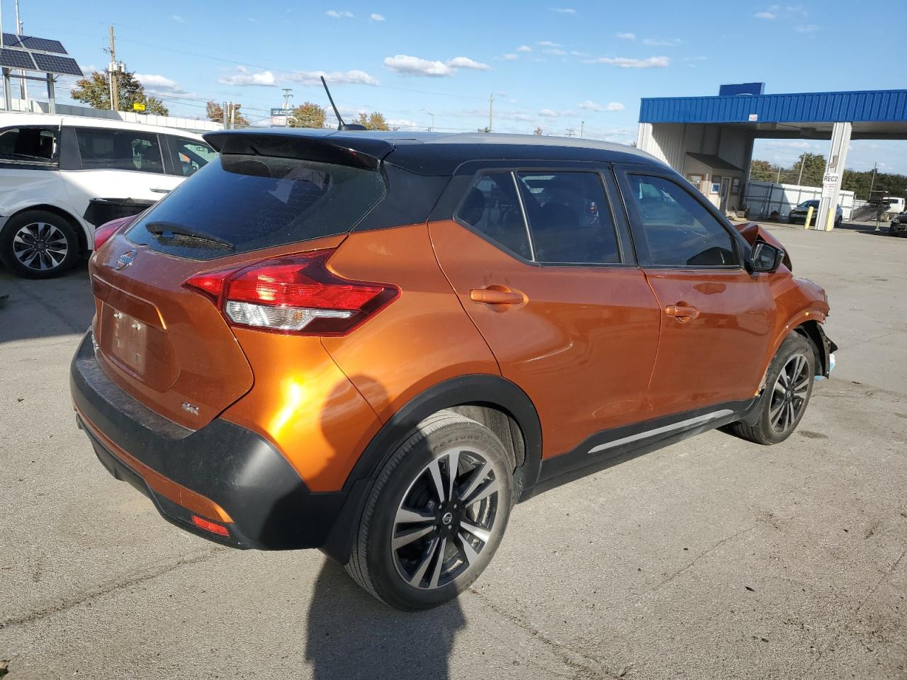Nissan Kicks S Image 2