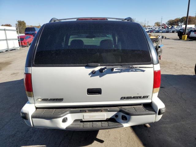 Chevrolet Blazer Image 8