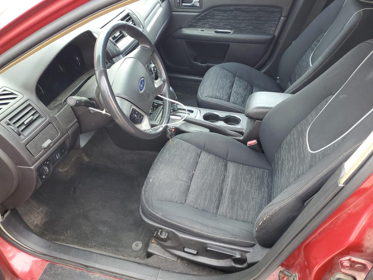 Ford Fusion Se Image 2