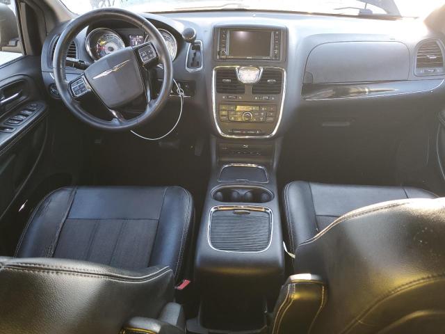 Chrysler Minivan S Image 2