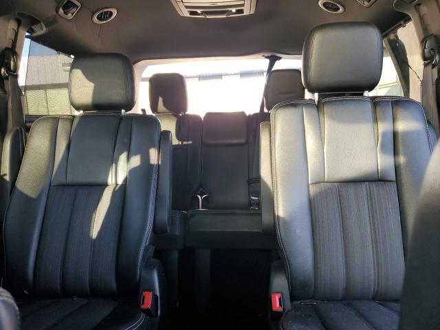 Chrysler Minivan S Image 8