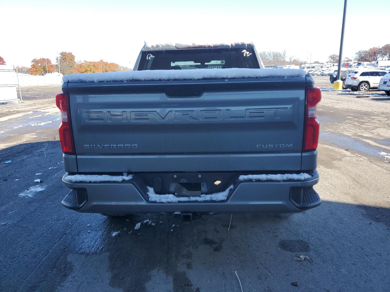 Chevrolet Silverado K1500 Custom Image 6