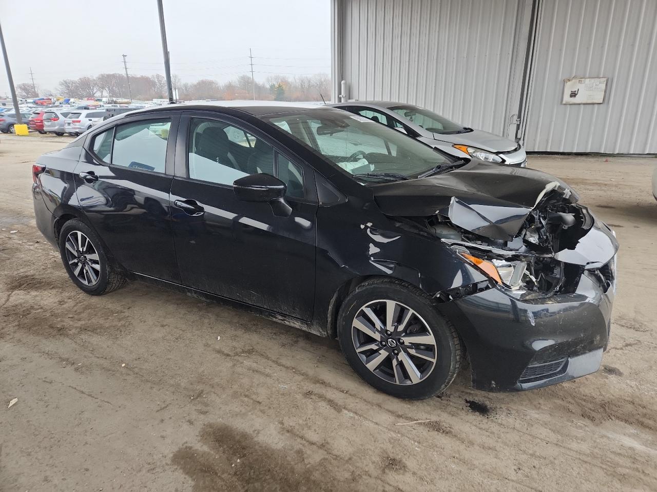 Nissan Versa Sv Image 4