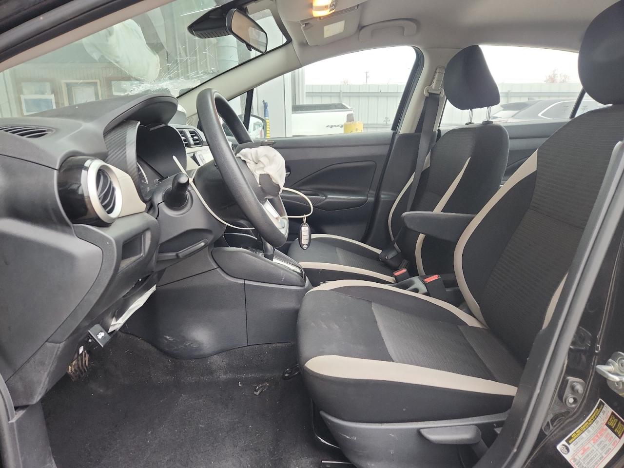 Nissan Versa Sv Image 10