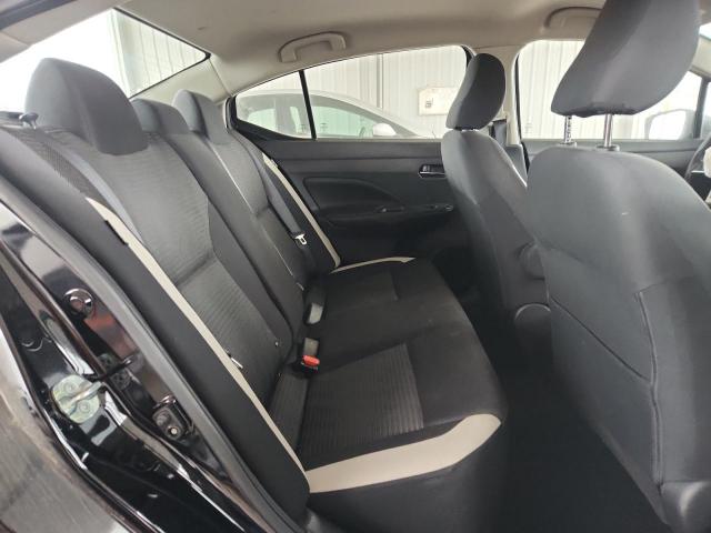 Nissan Versa Sv Image 9