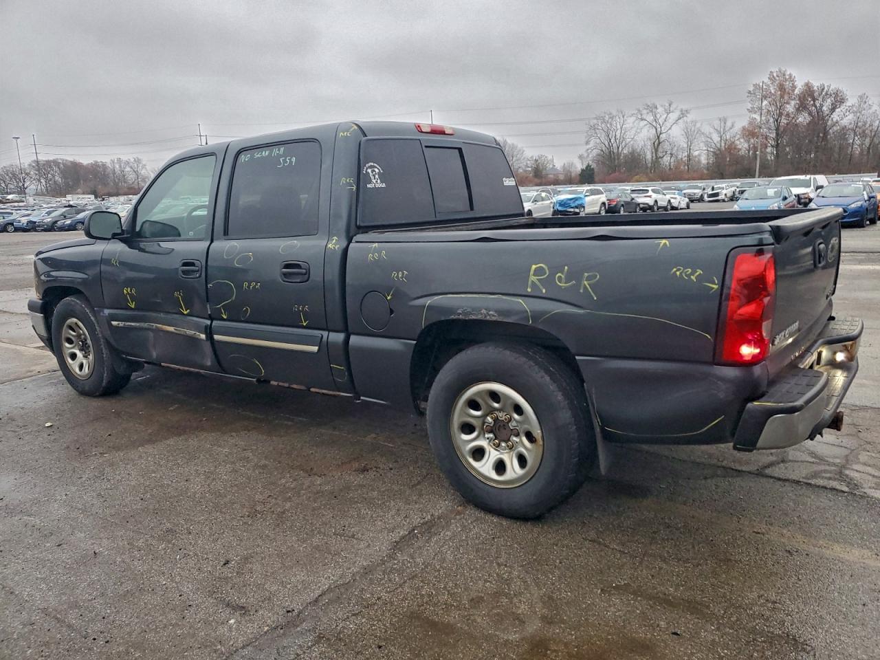 Chevrolet Silverado C1500 Image 3
