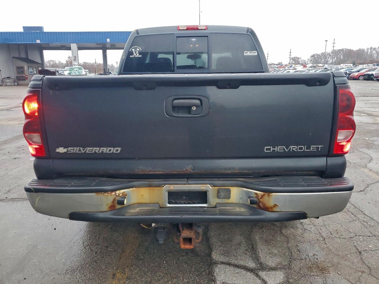 Chevrolet Silverado C1500 Image 5