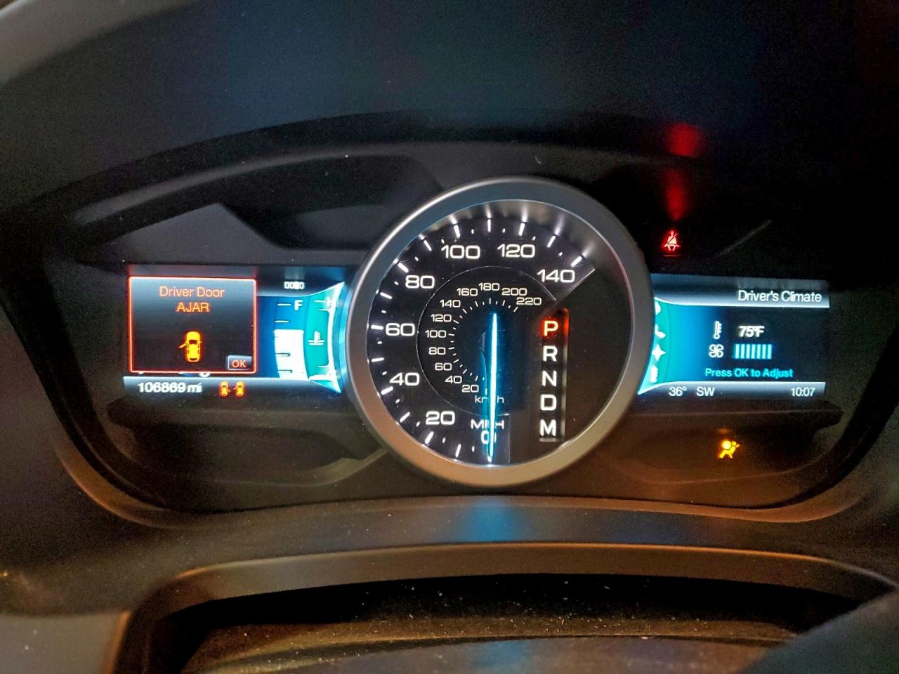 Ford Explorer Xlt Image 7