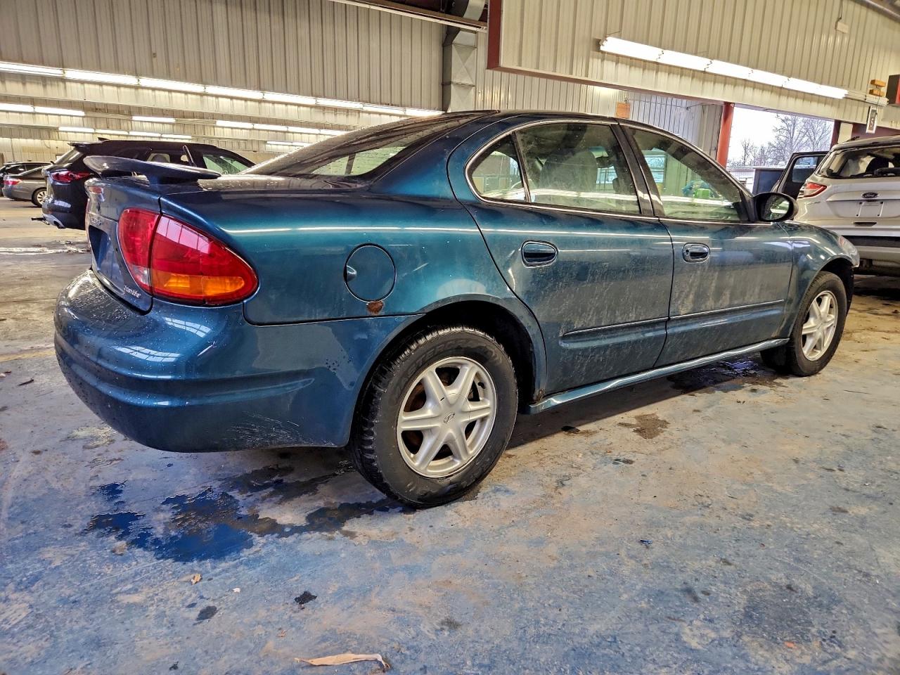 Oldsmobile Alero Gl Image 11