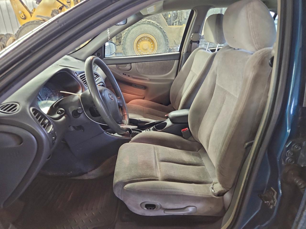 Oldsmobile Alero Gl Image 5