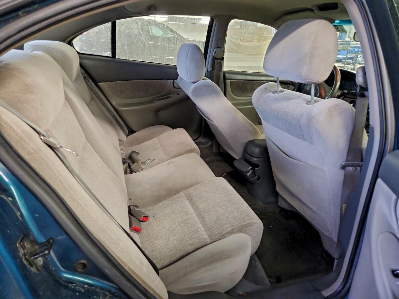 Oldsmobile Alero Gl Image 7