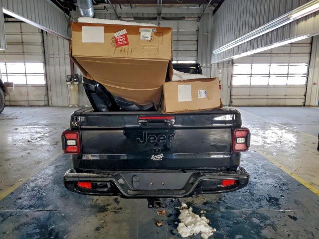 Jeep Gladiator Overland Image 13