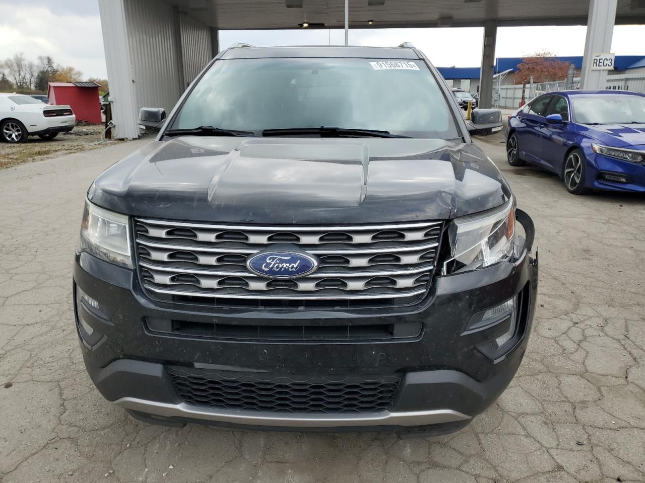 Ford Explorer Xlt Image 11
