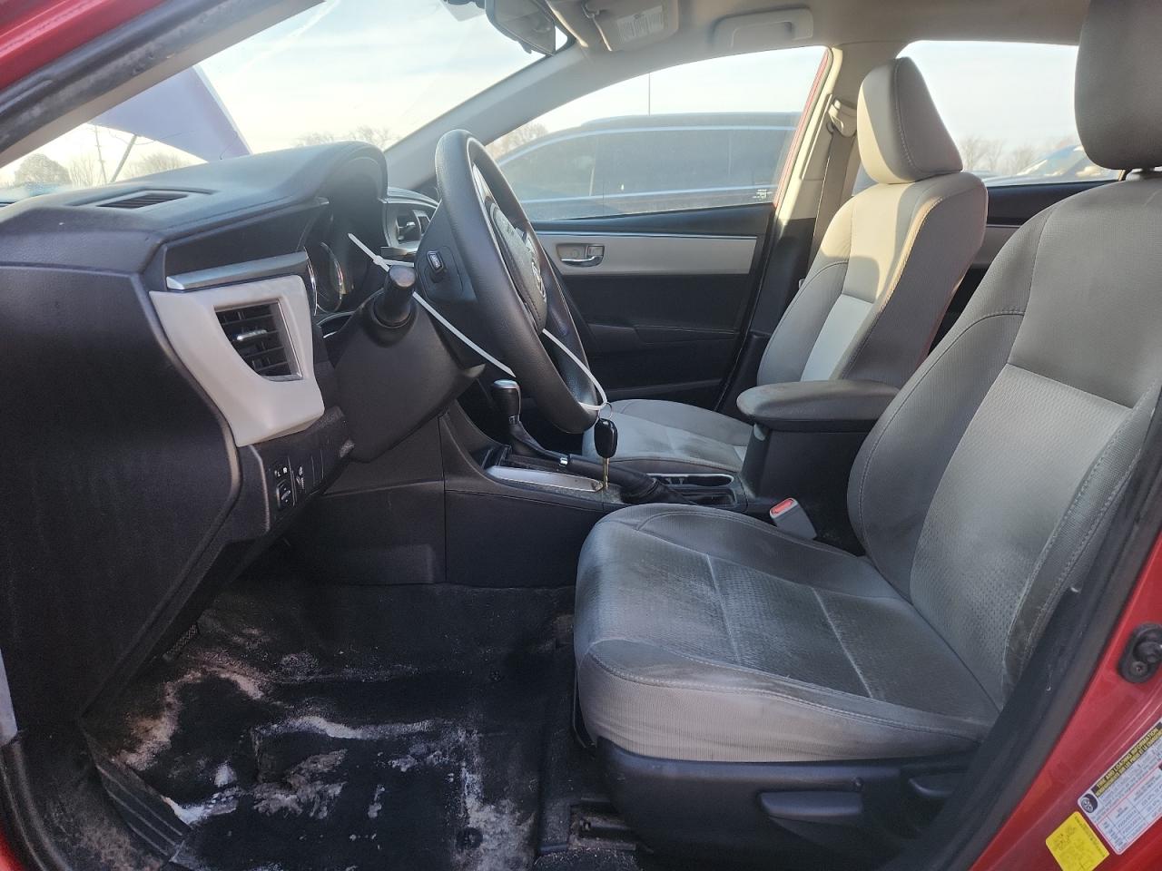 Toyota Corolla L Image 11