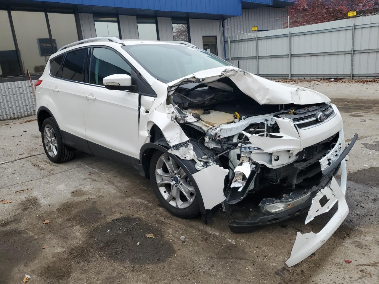 Ford Escape Titanium Image 3