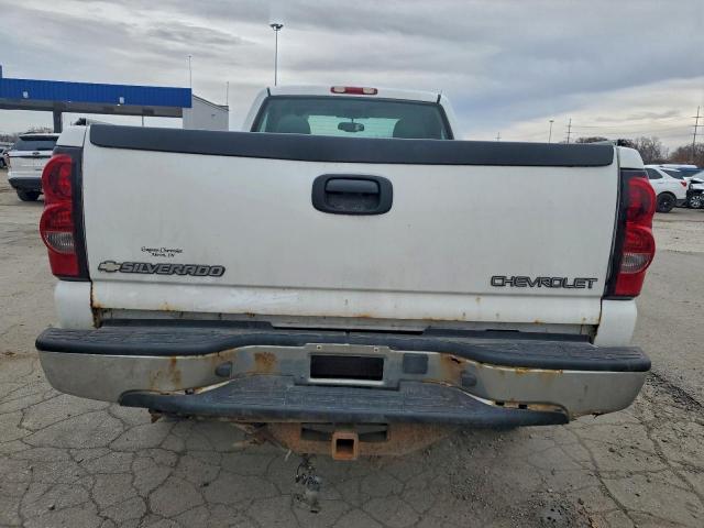 Chevrolet Silverado K2500 Heavy Duty Image 9