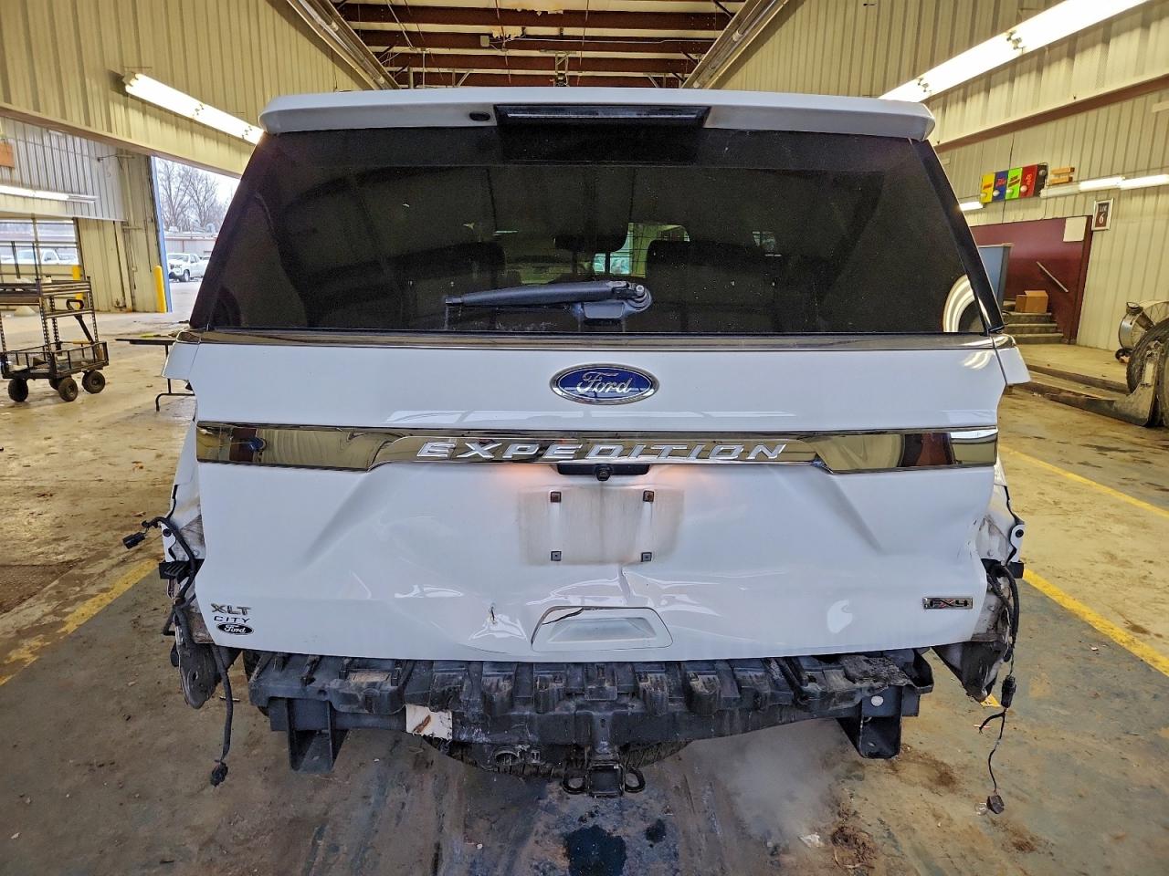 Ford Expedition Xlt Image 12