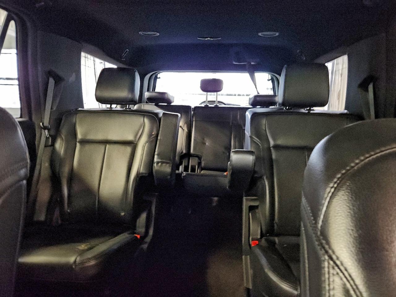 Ford Expedition Xlt Image 10