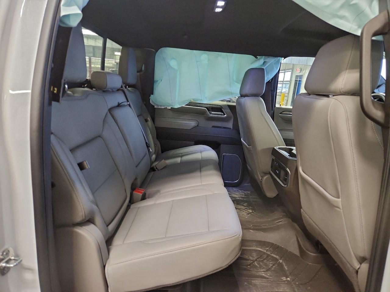 Chevrolet Silverado K1500 Ltz Image 7