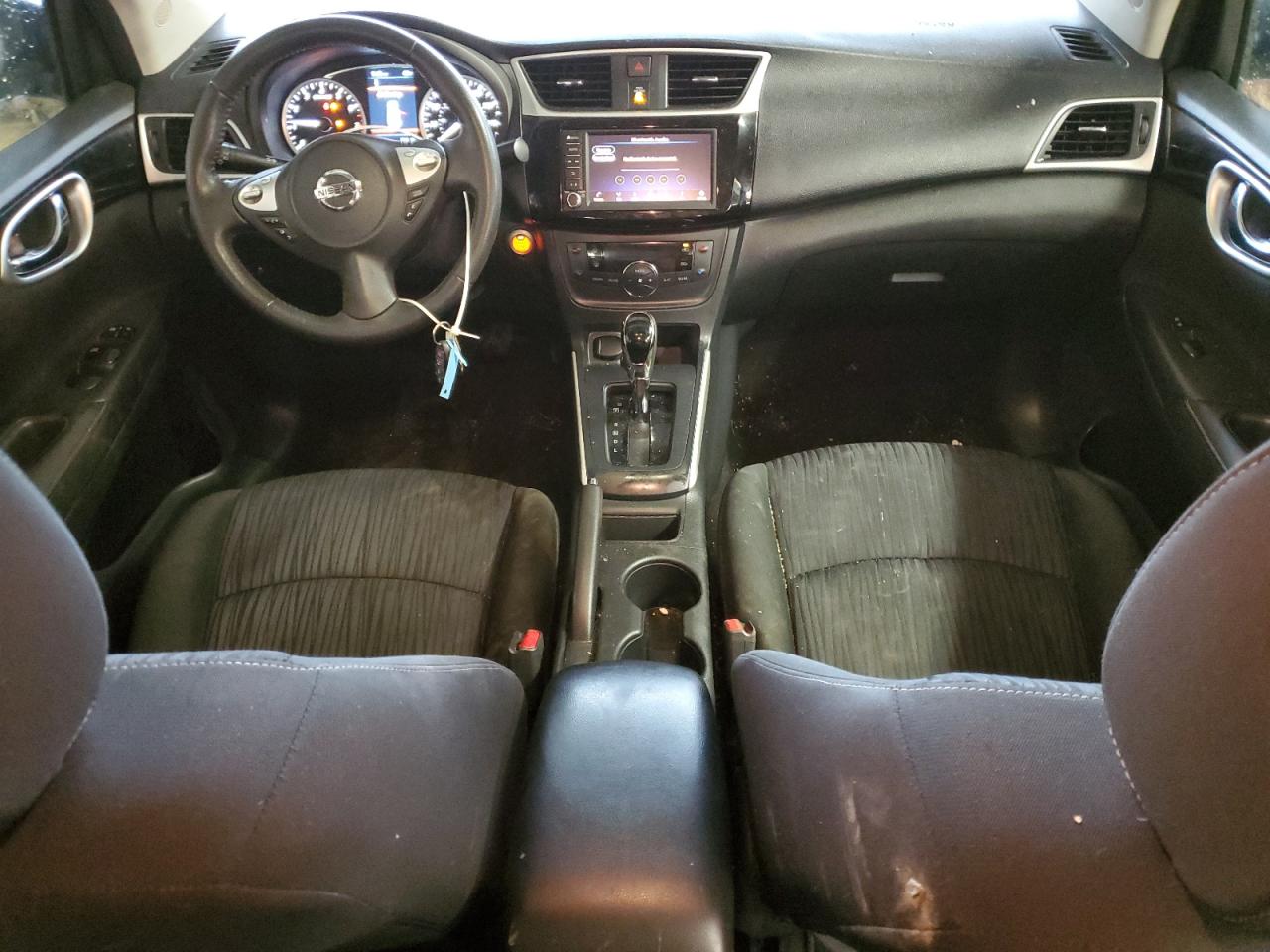 Nissan Sentra S Image 3
