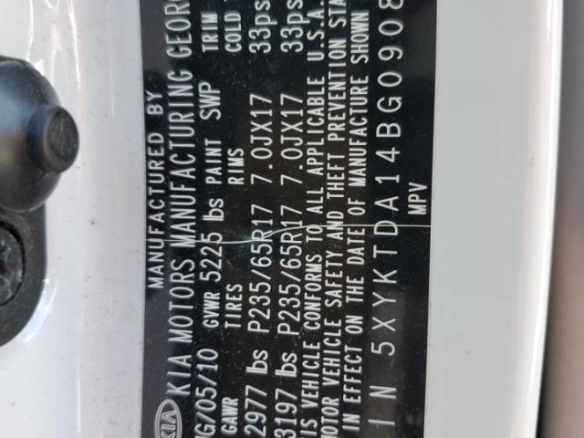 Kia Sorento Base Image 13