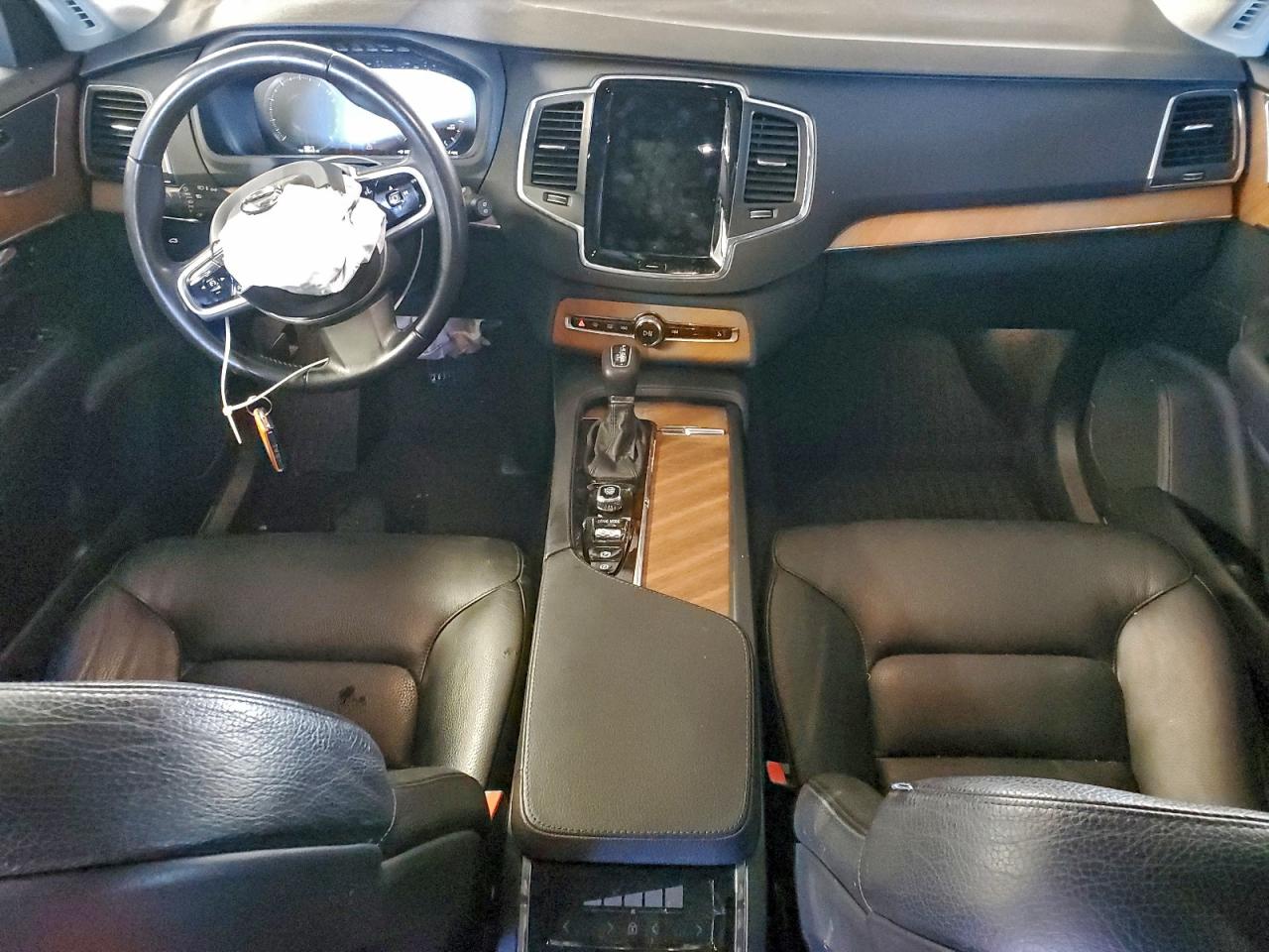 Volvo XC90 T6 Momentum Image 10