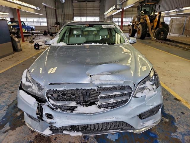 Mercedes-Benz E-Class 550 4matic Image 2