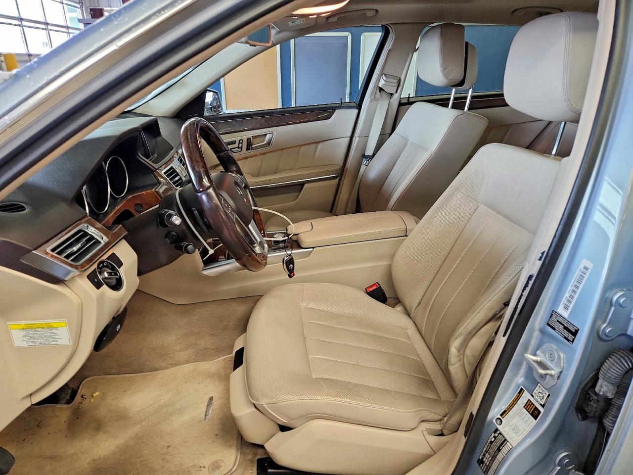 Mercedes-Benz E-Class 550 4matic Image 9