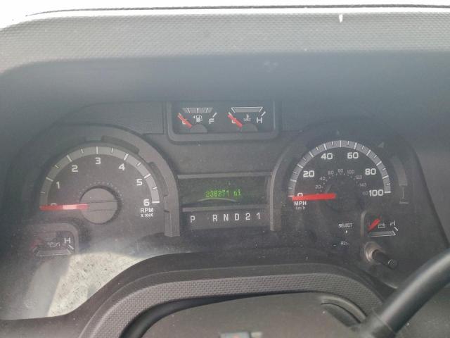 Ford Econoline E250 Van Image 7