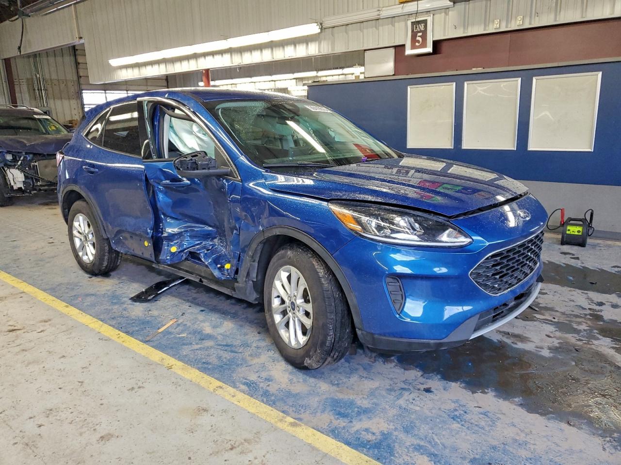 Ford Escape Se Image 3