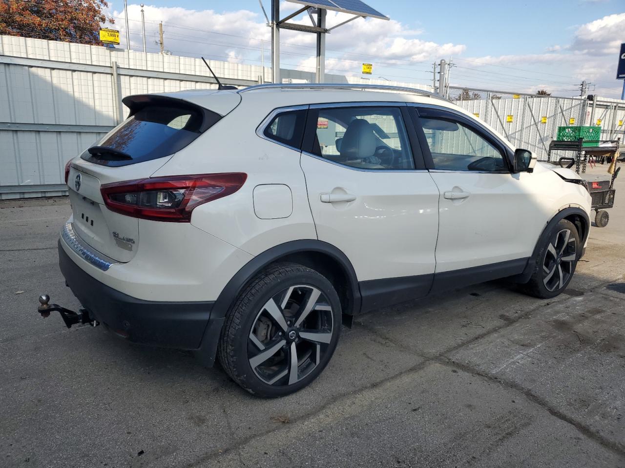 Nissan Rogue S Image 4