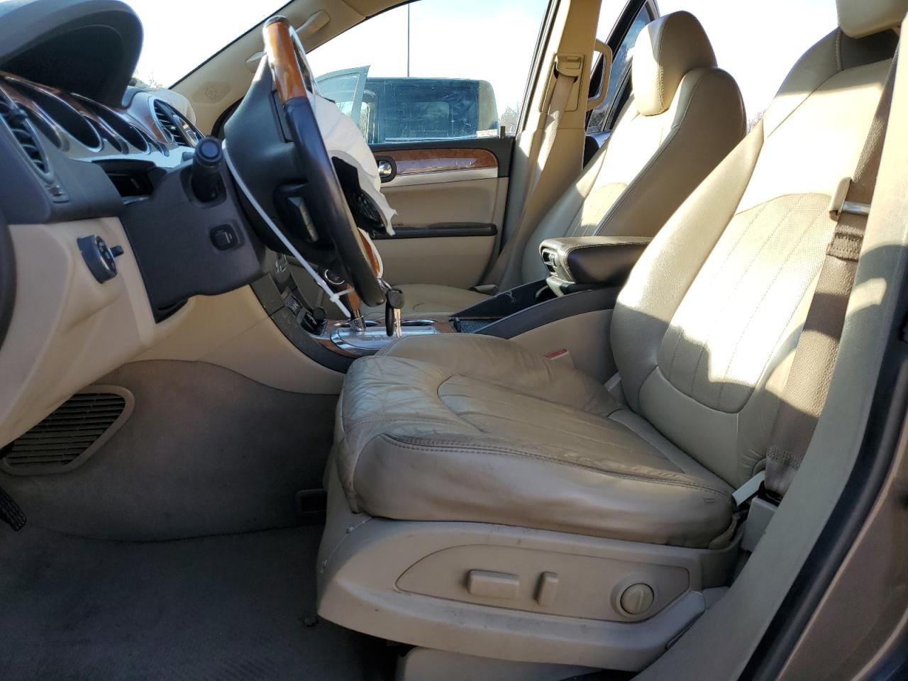 Buick Enclave Image 10