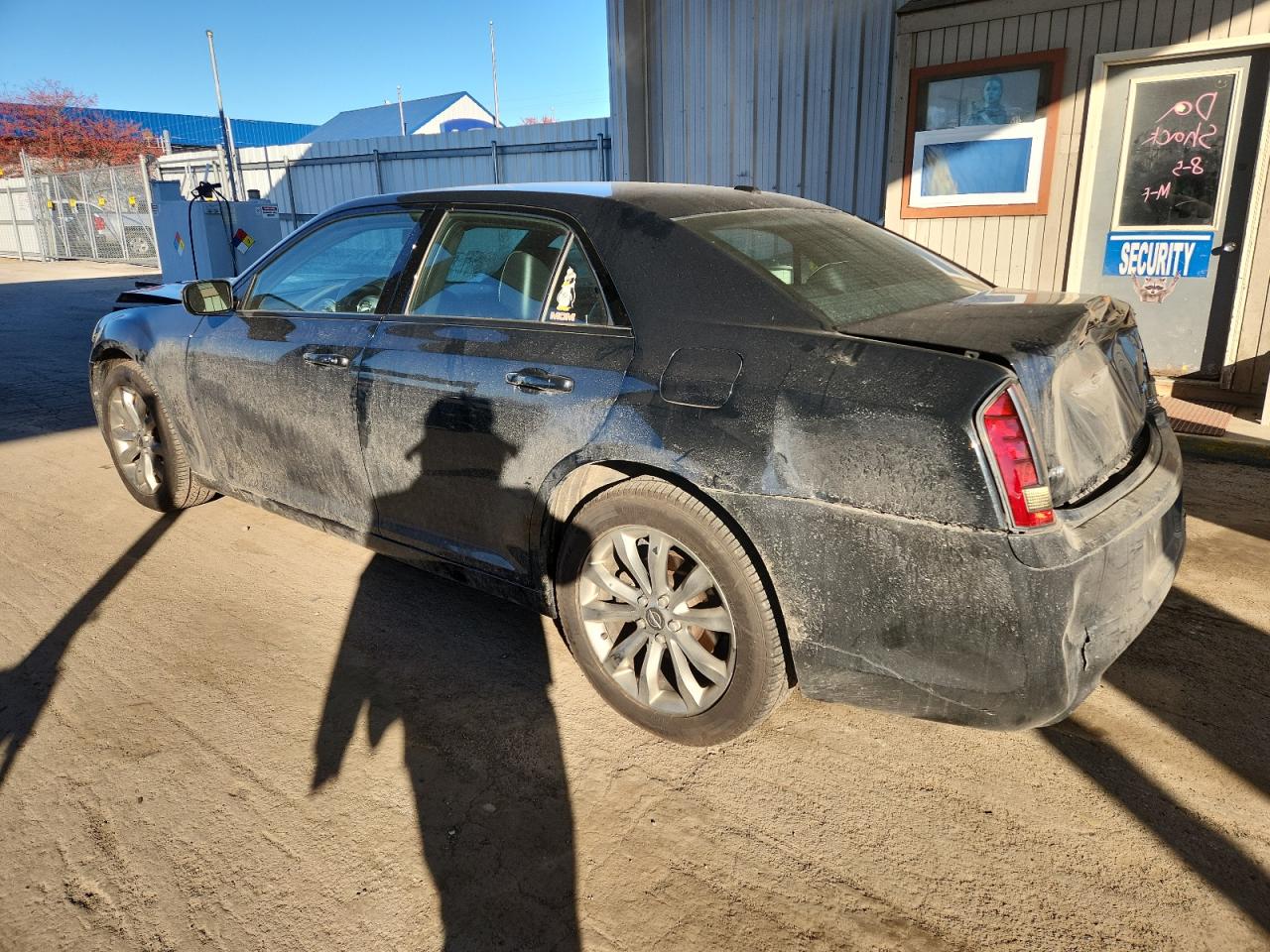 Chrysler 300 S Image 3