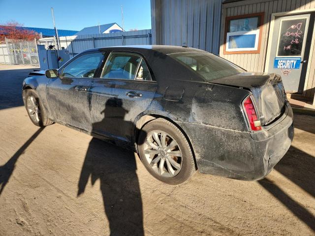 Chrysler 300 S Image 3