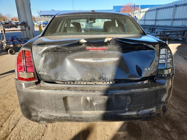 Chrysler 300 S Image 11