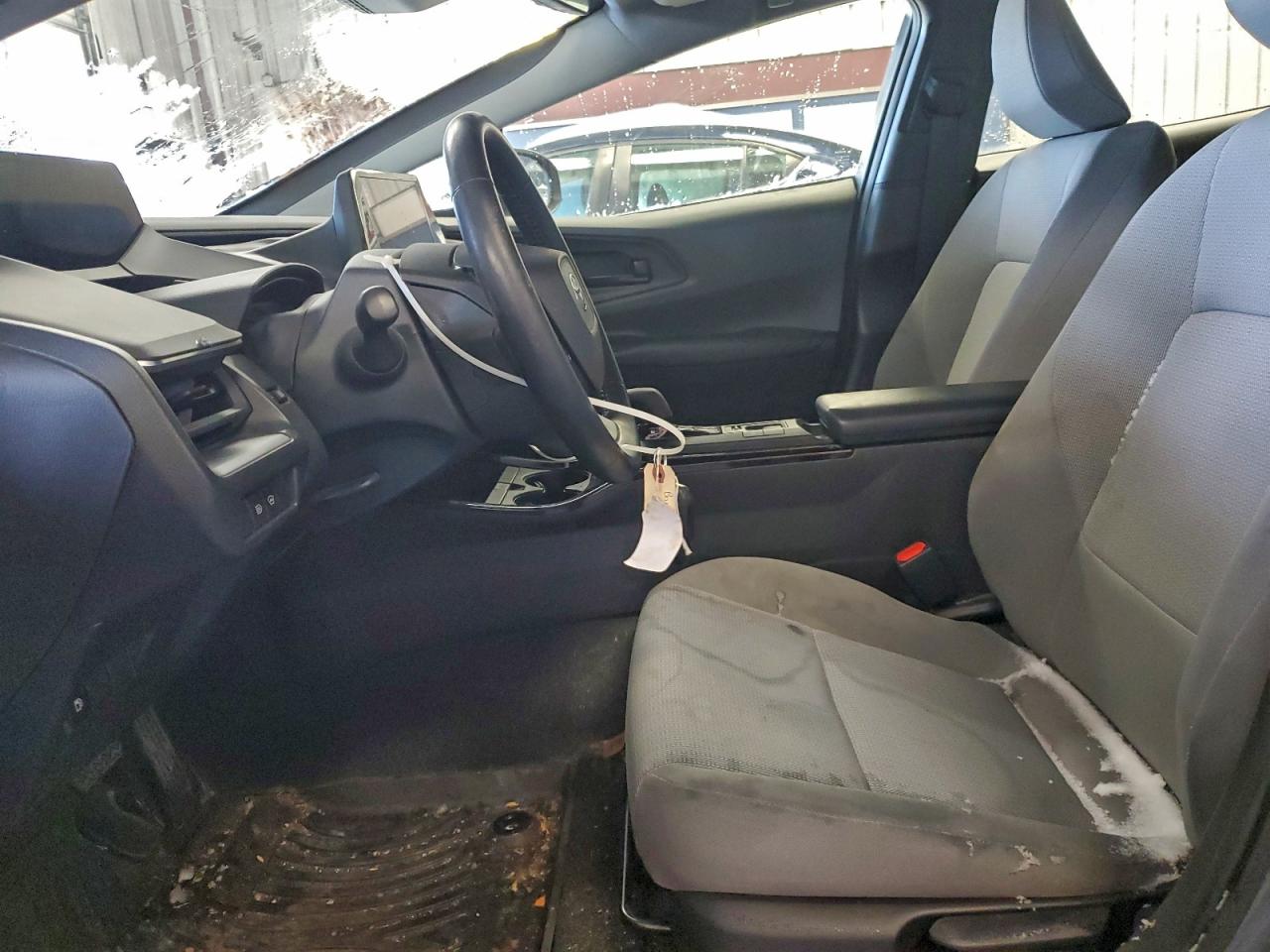 Toyota Prius Le Image 5