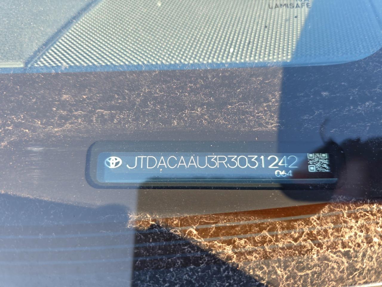 Toyota Prius Le Image 11