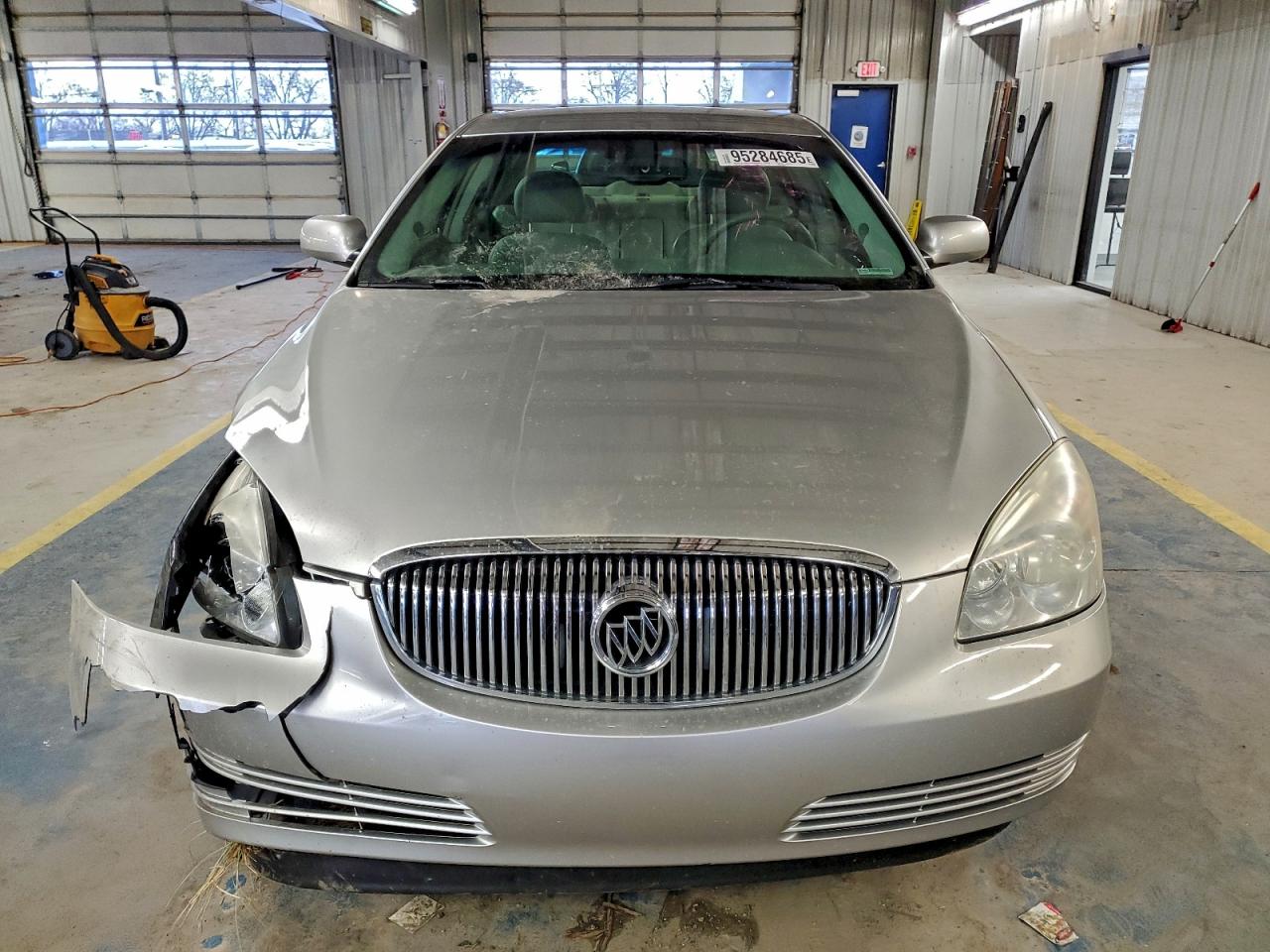 Buick Lucerne Cxl Image 11