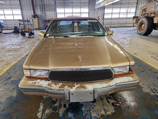 Buick Roadmaster Image 6