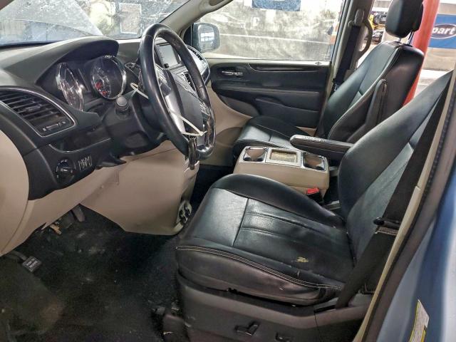 Chrysler Minivan Touring Image 6