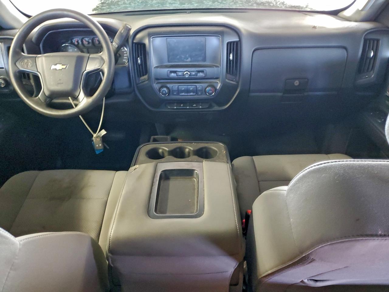 Chevrolet Silverado K1500 Custom Image 5