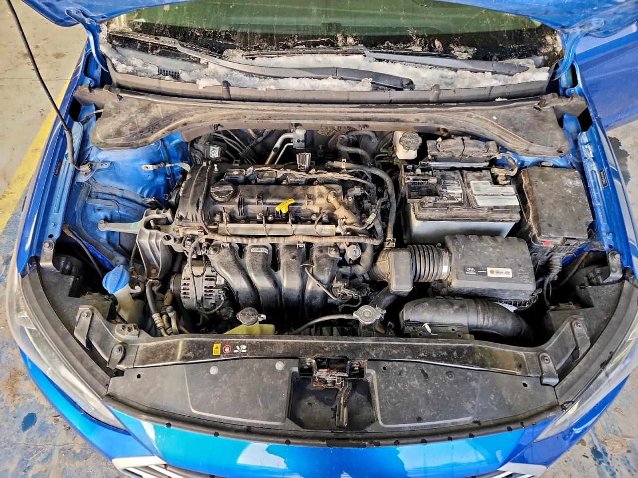 Hyundai ELANTRA Sel Image 3