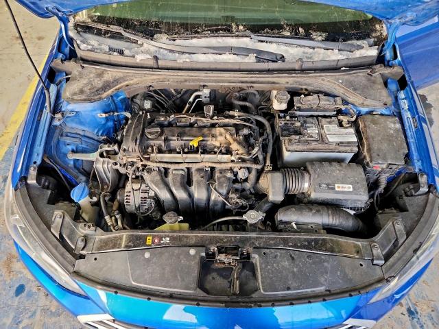 Hyundai ELANTRA Sel Image 3