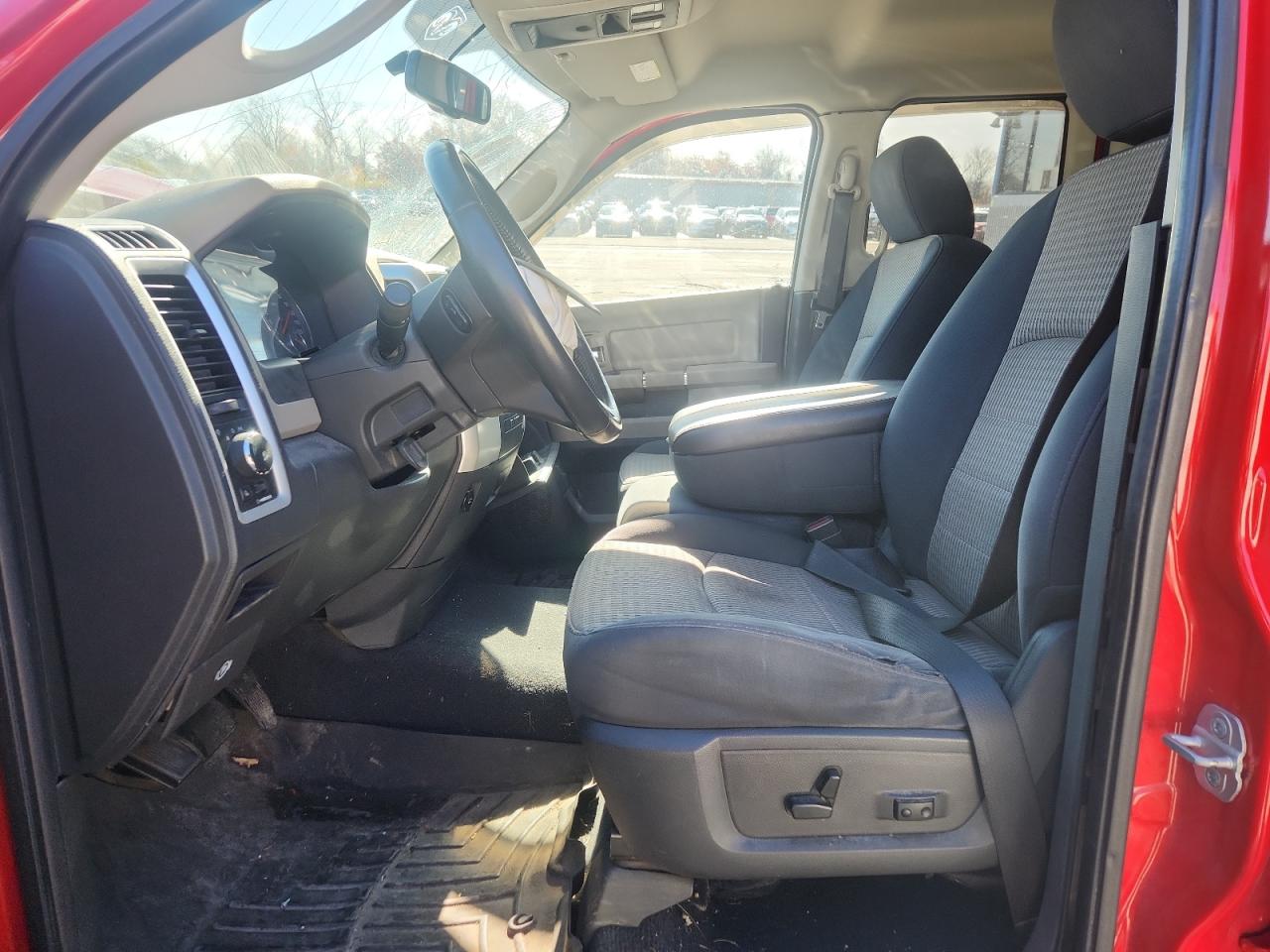 Dodge Ram 1500 Image 12