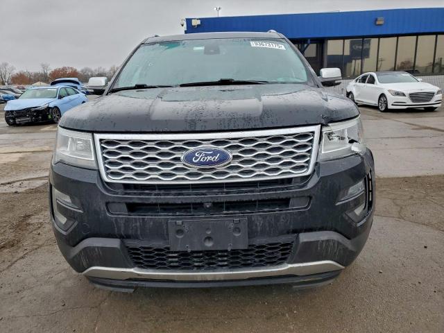Ford Explorer Platinum Image 9