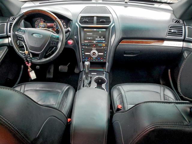 Ford Explorer Platinum Image 13