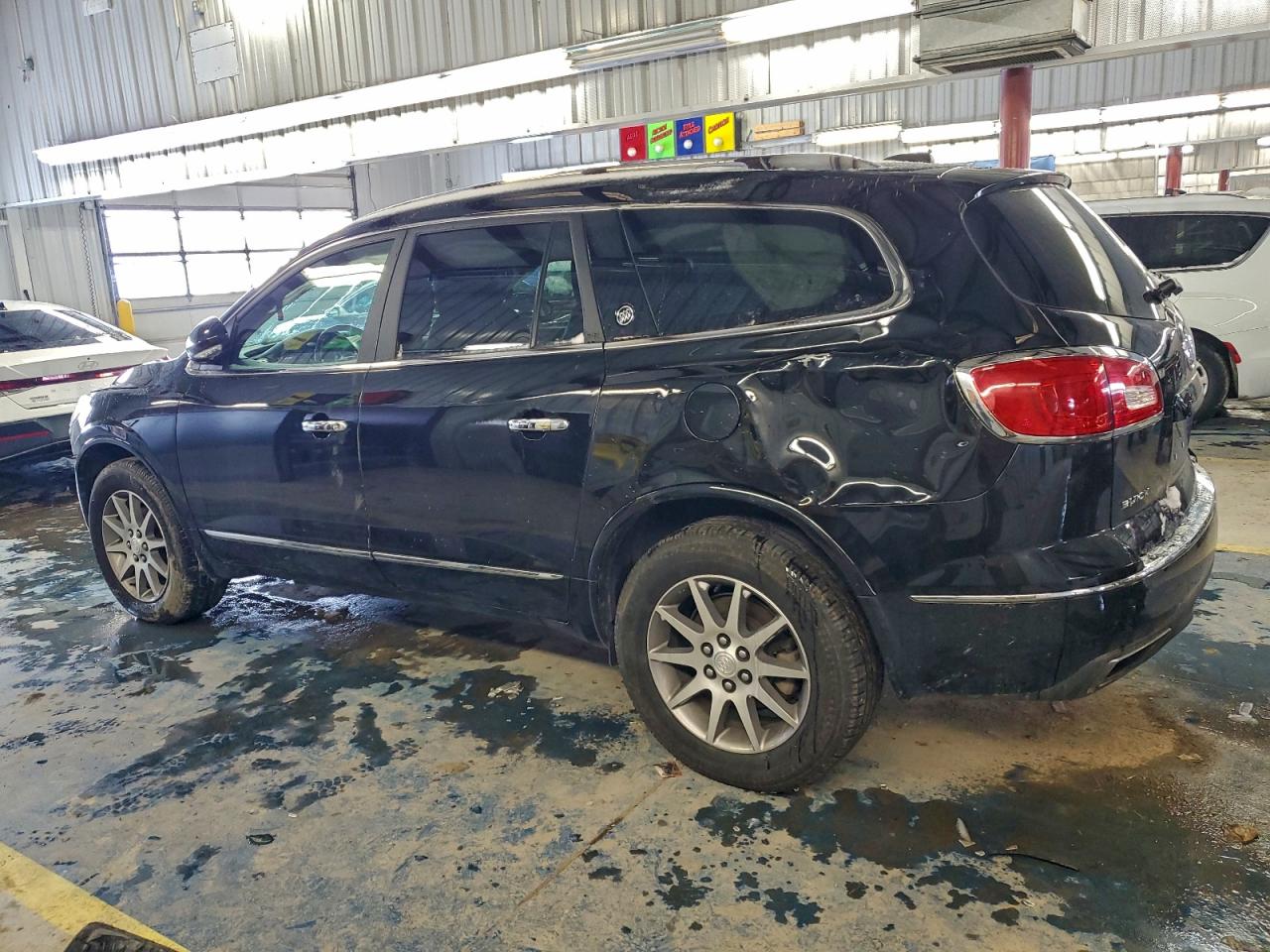Buick Enclave Image 3