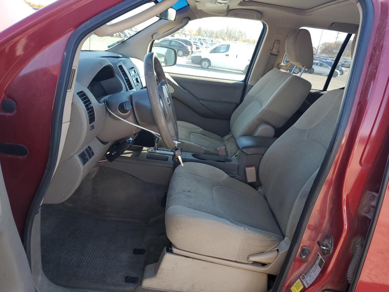 Nissan Frontier Crew Cab Se Image 5