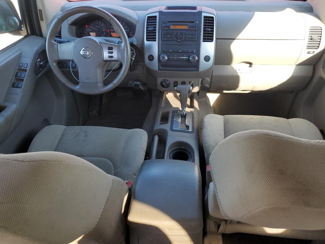 Nissan Frontier Crew Cab Se Image 4